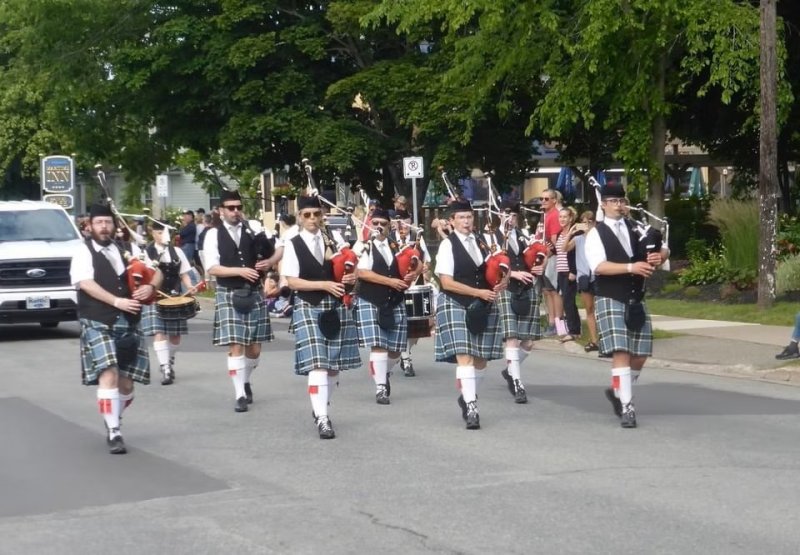 Clan Thompson Pipe Band
